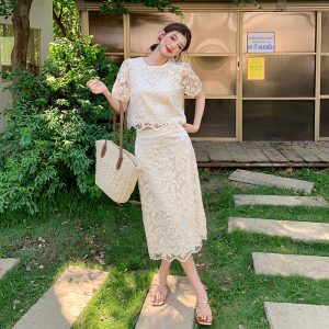 Premium Embroidered Lace Top and Skirt Two-Piece Set 7061