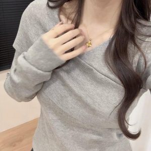 Women's V-Neck Long Sleeve Slim Knit Sweater for Fall 2026 - Style aebe61